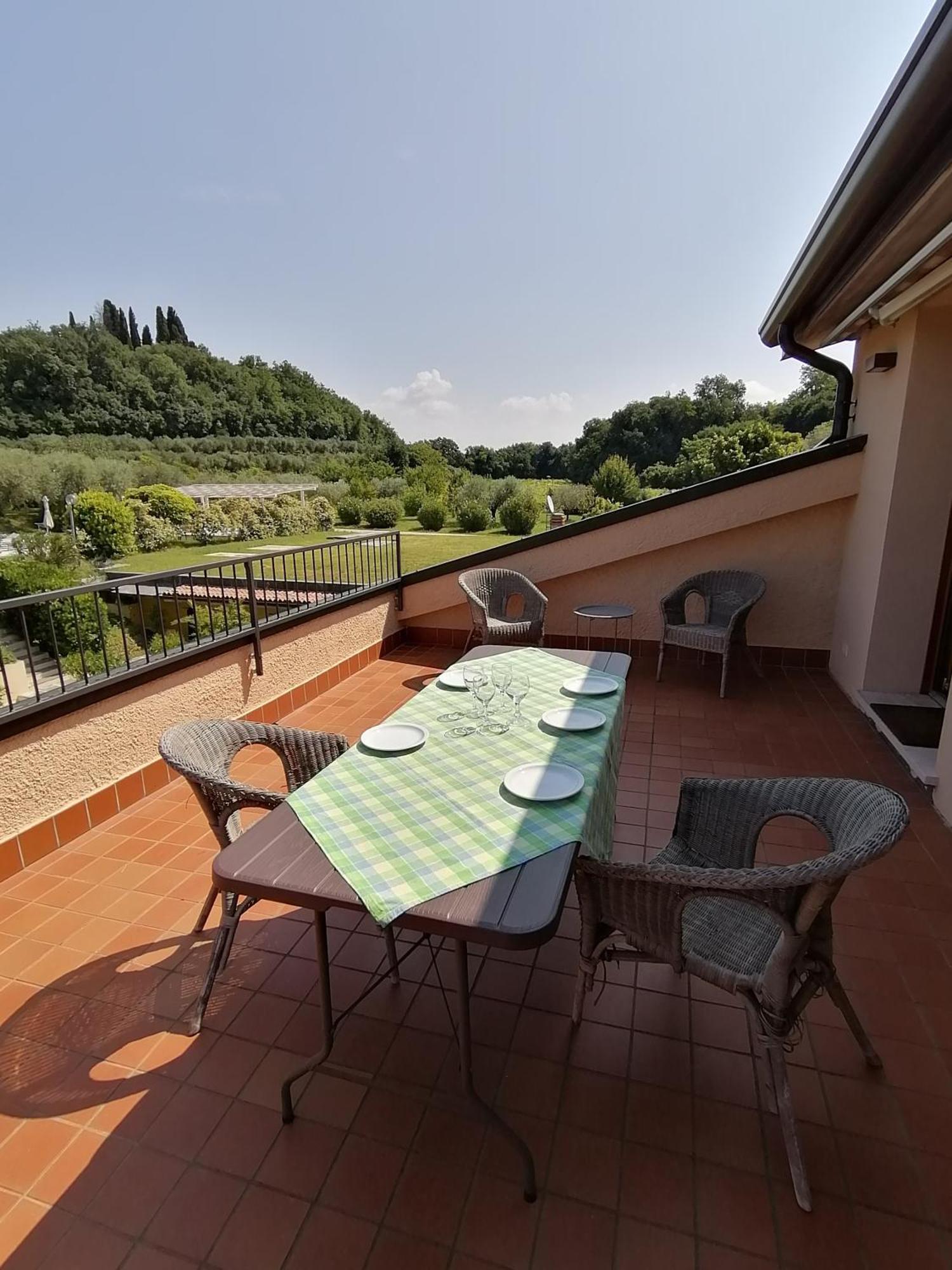 Casa Ghirlanda Con Piscina E Campo Da Tennis Lazise Luaran gambar
